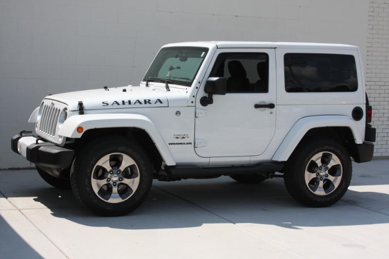 Jeep Wrangler Sahara 4WD 2016
