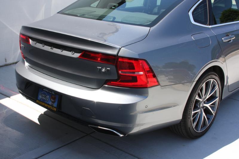 Volvo S90 T6 Momentum AWD 2018