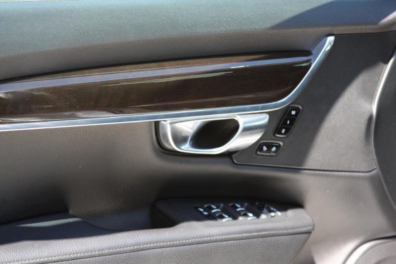 Volvo S90 T6 Momentum AWD 2018