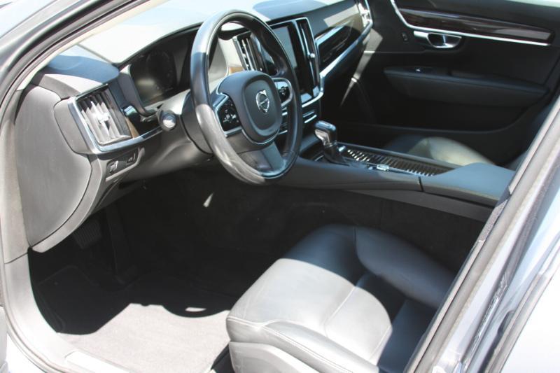 Volvo S90 T6 Momentum AWD 2018