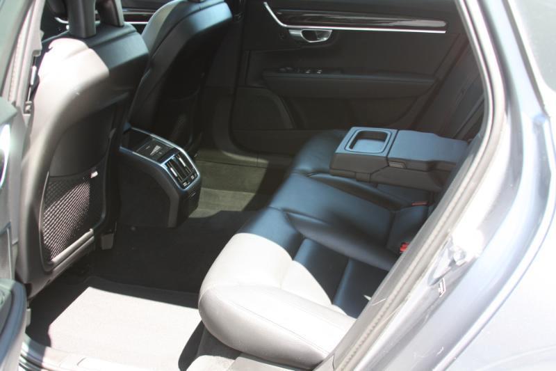 Volvo S90 T6 Momentum AWD 2018