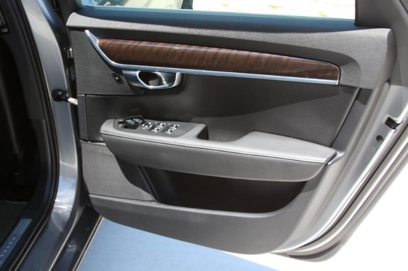 Volvo S90 T6 Momentum AWD 2018