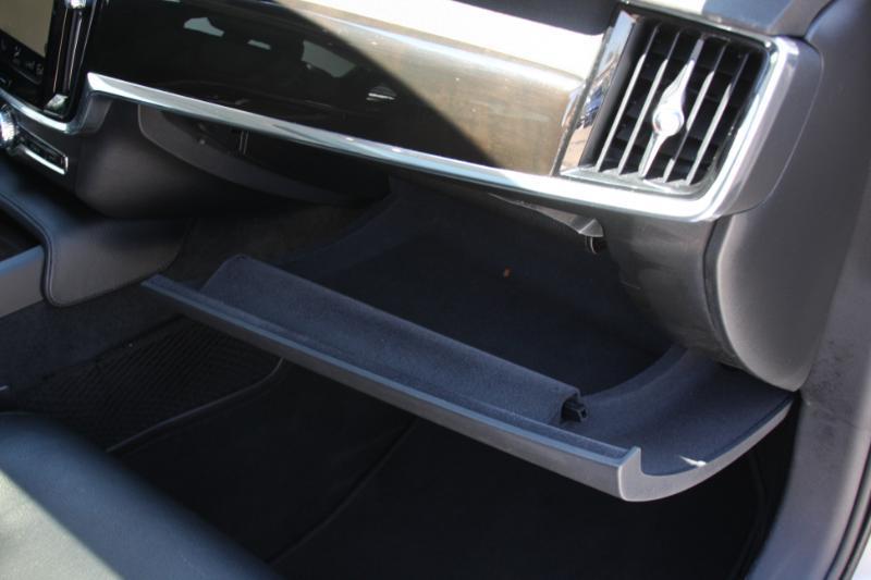 Volvo S90 T6 Momentum AWD 2018