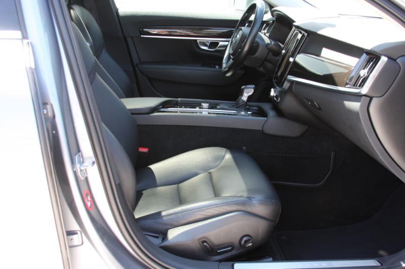 Volvo S90 T6 Momentum AWD 2018