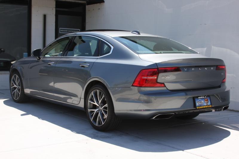 Volvo S90 T6 Momentum AWD 2018