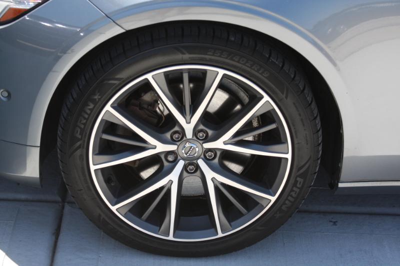 Volvo S90 T6 Momentum AWD 2018