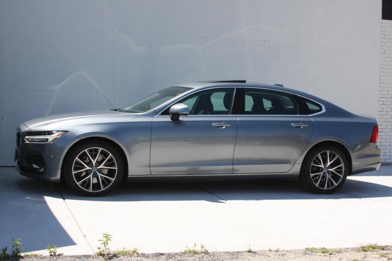 Volvo S90 T6 Momentum AWD 2018