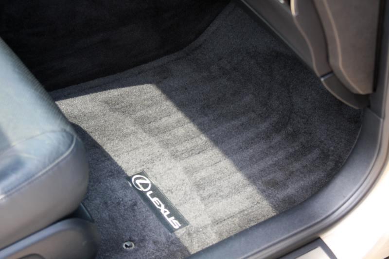 Lexus ES 350 Sedan 2010