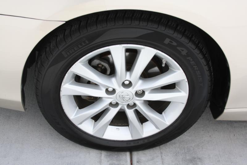 Lexus ES 350 Sedan 2010