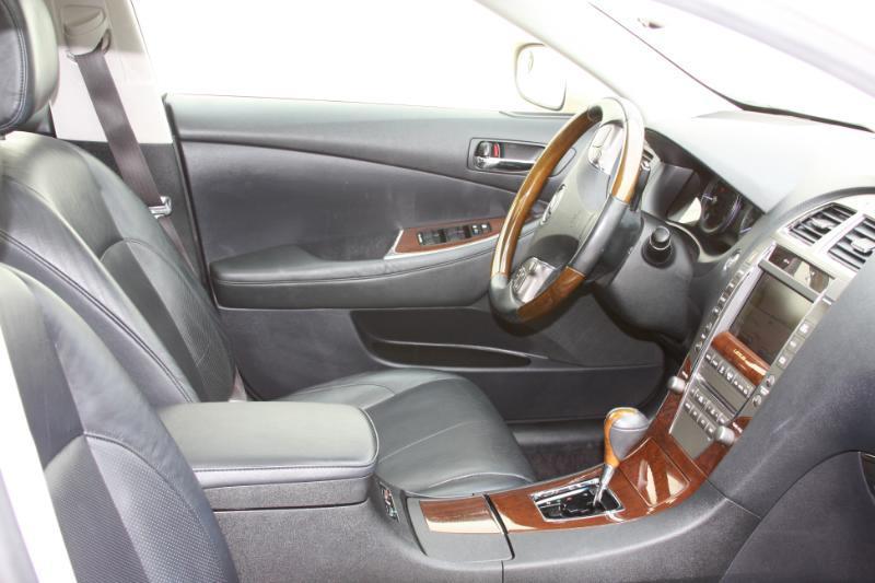 Lexus ES 350 Sedan 2010