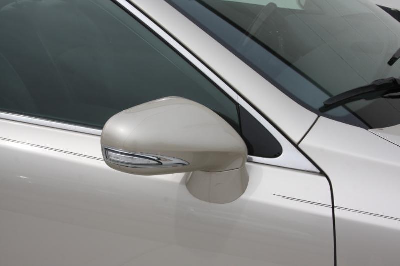 Lexus ES 350 Sedan 2010