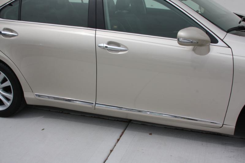 Lexus ES 350 Sedan 2010