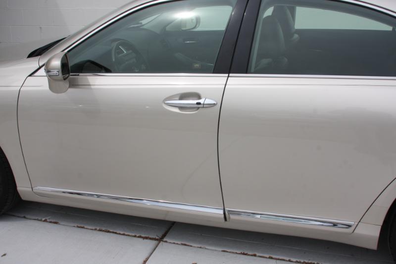 Lexus ES 350 Sedan 2010