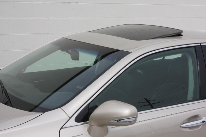Lexus ES 350 Sedan 2010
