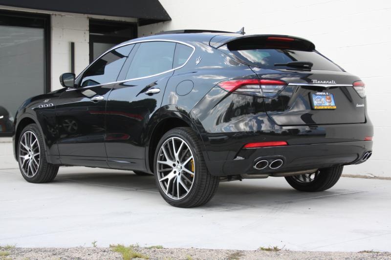 Maserati Levante  2022