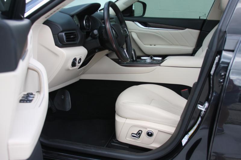 Maserati Levante  2022