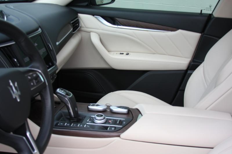 Maserati Levante  2022