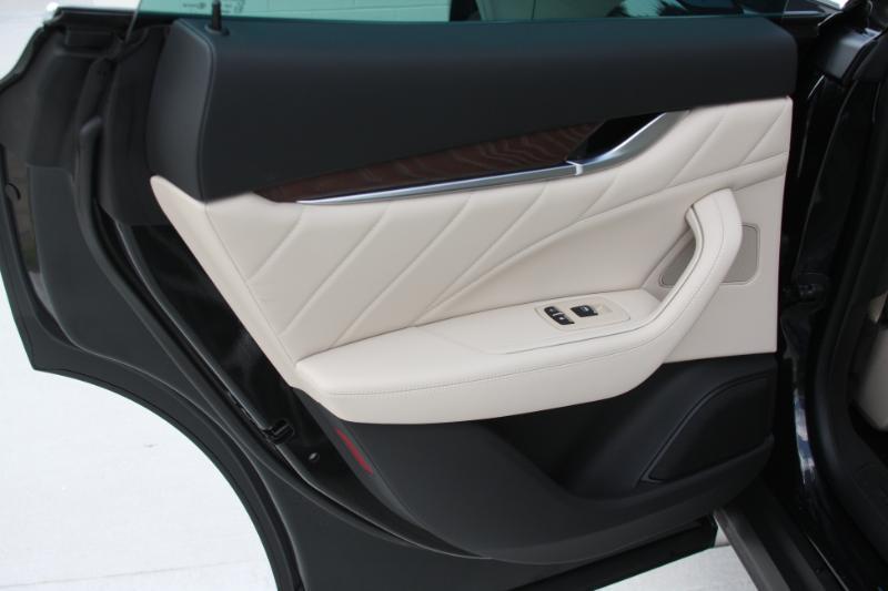 Maserati Levante  2022