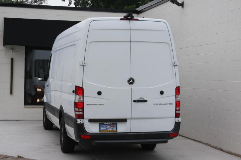 Mercedes-Benz Sprinter  2016