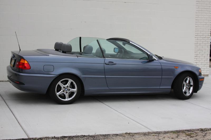 BMW 3-Series 325Ci convertible 2004