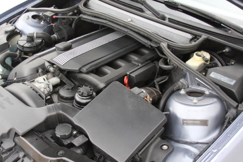 BMW 3-Series 325Ci convertible 2004