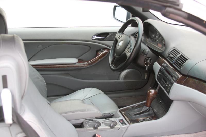 BMW 3-Series 325Ci convertible 2004