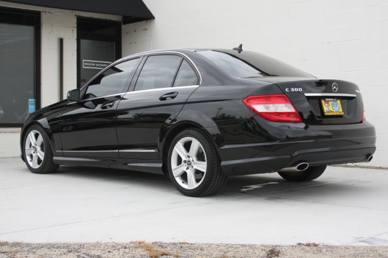 Mercedes-Benz C-Class C300 4MATIC Sport Sedan 2011