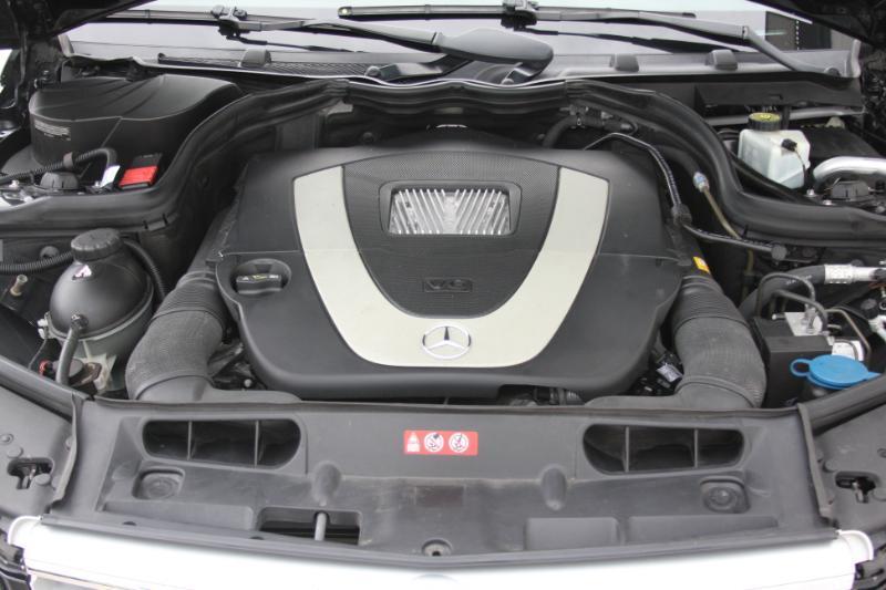 Mercedes-Benz C-Class C300 4MATIC Sport Sedan 2011