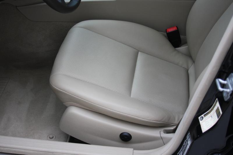 Mercedes-Benz C-Class C300 4MATIC Sport Sedan 2011