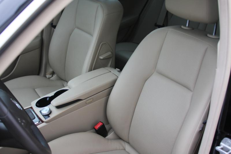 Mercedes-Benz C-Class C300 4MATIC Sport Sedan 2011