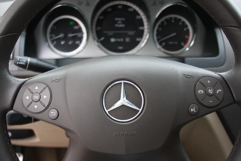 Mercedes-Benz C-Class C300 4MATIC Sport Sedan 2011
