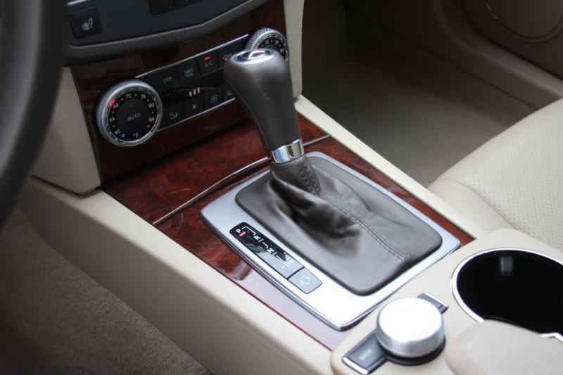 Mercedes-Benz C-Class C300 4MATIC Sport Sedan 2011