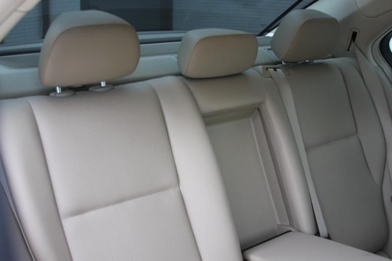 Mercedes-Benz C-Class C300 4MATIC Sport Sedan 2011
