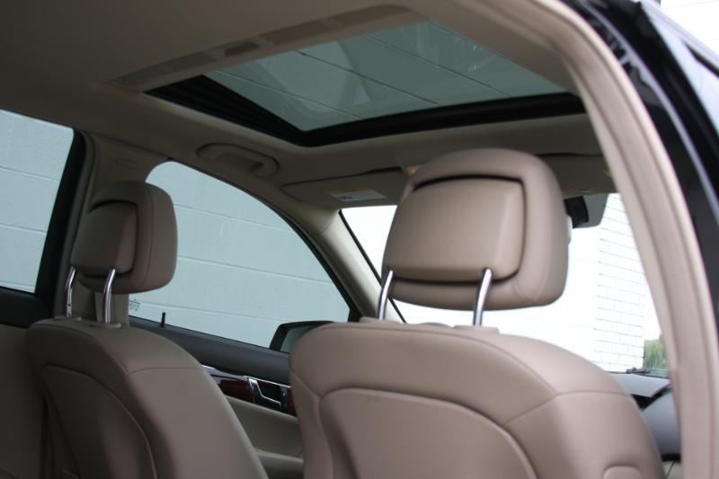 Mercedes-Benz C-Class C300 4MATIC Sport Sedan 2011