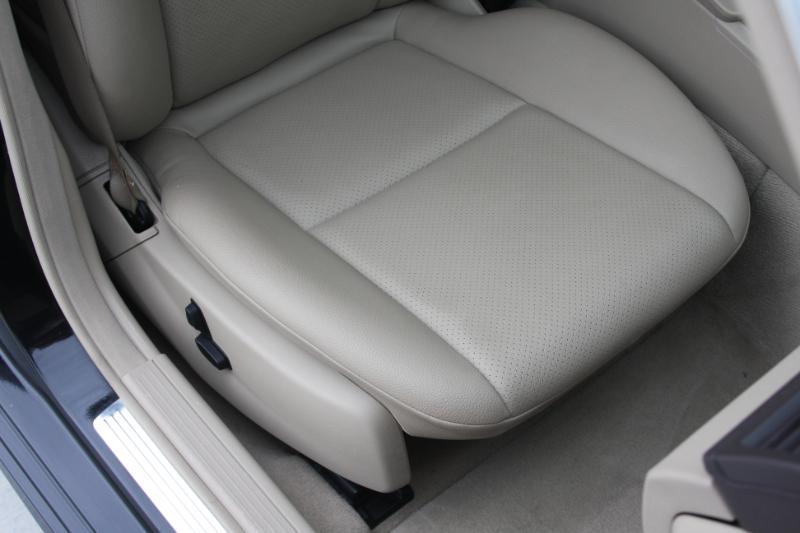 Mercedes-Benz C-Class C300 4MATIC Sport Sedan 2011