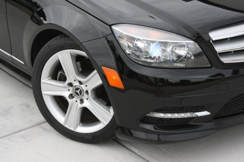 Mercedes-Benz C-Class C300 4MATIC Sport Sedan 2011