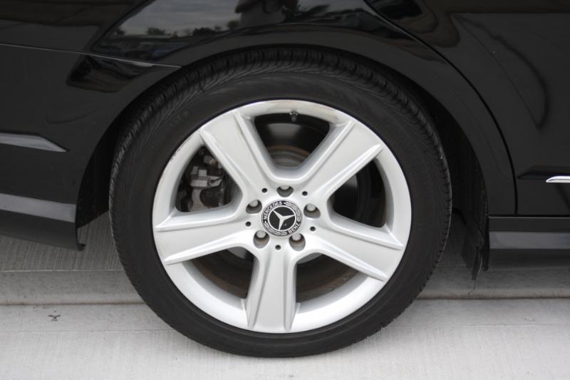 Mercedes-Benz C-Class C300 4MATIC Sport Sedan 2011