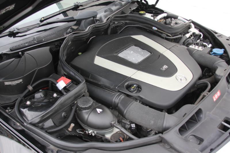Mercedes-Benz C-Class C300 4MATIC Sport Sedan 2011