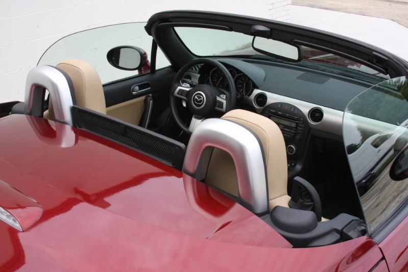 Mazda MX-5 Miata Grand Touring PRHT 2009