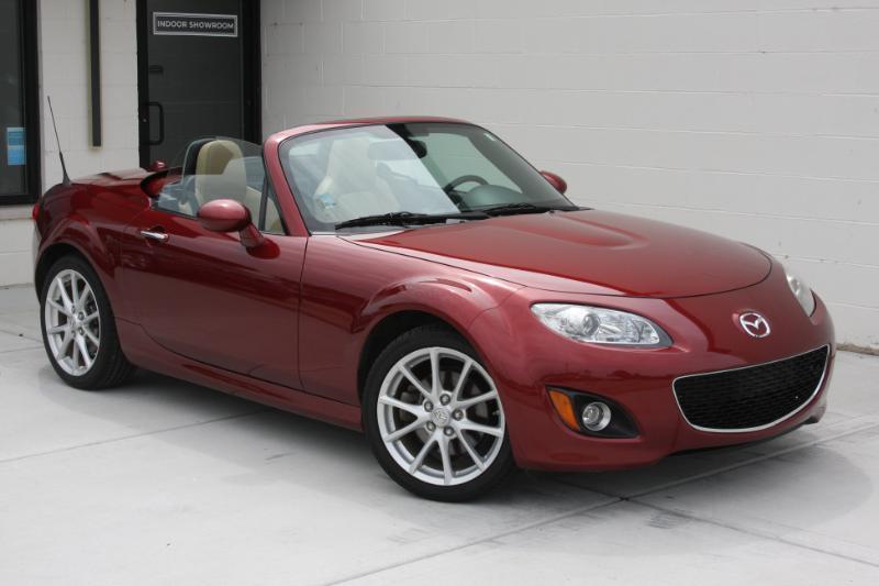 Mazda MX-5 Miata Grand Touring PRHT 2009