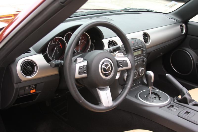 Mazda MX-5 Miata Grand Touring PRHT 2009