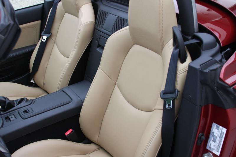Mazda MX-5 Miata Grand Touring PRHT 2009