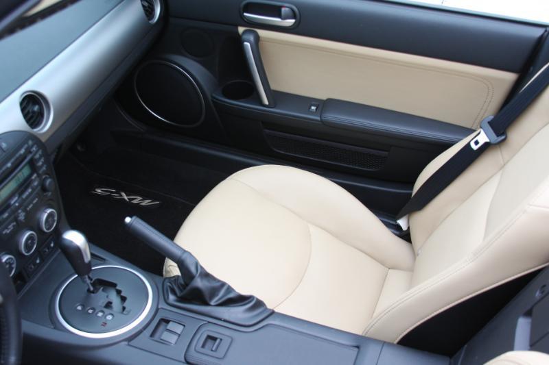 Mazda MX-5 Miata Grand Touring PRHT 2009