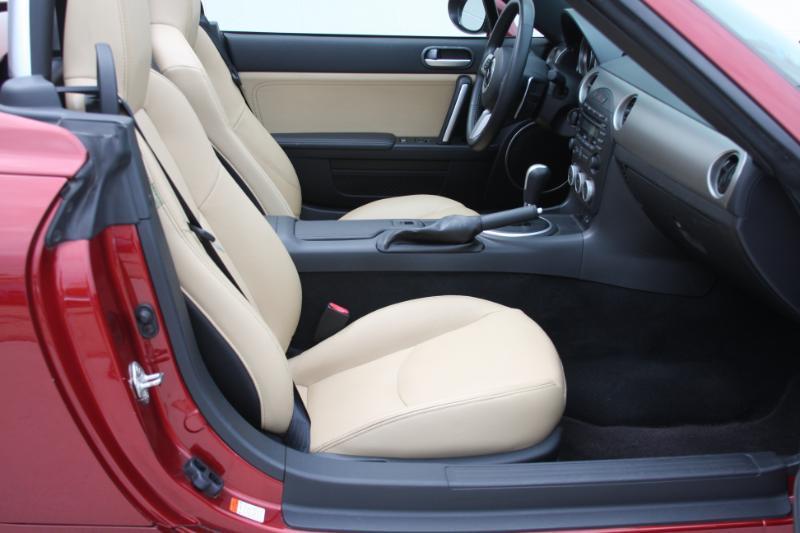 Mazda MX-5 Miata Grand Touring PRHT 2009