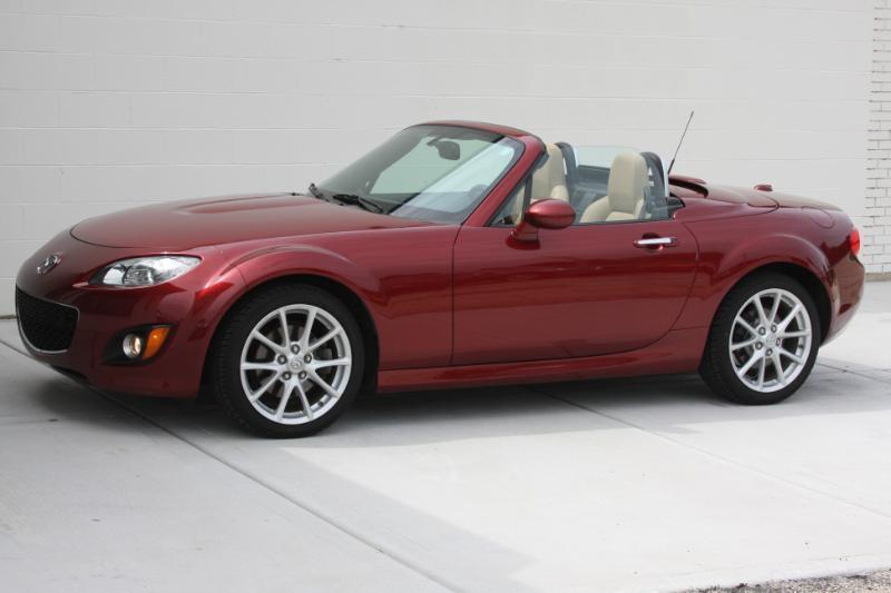 Mazda MX-5 Miata Grand Touring PRHT 2009