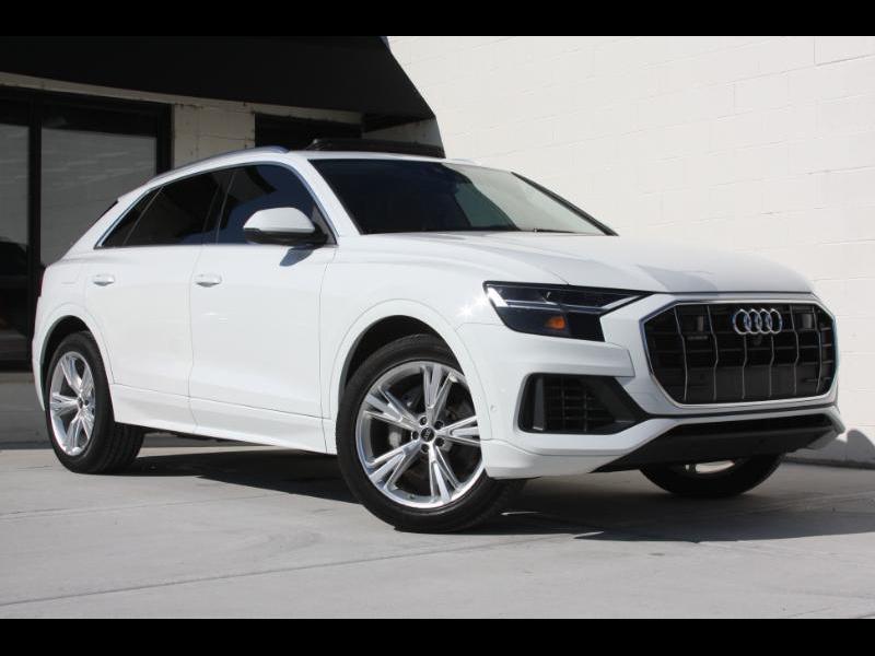 Audi Q8  2022