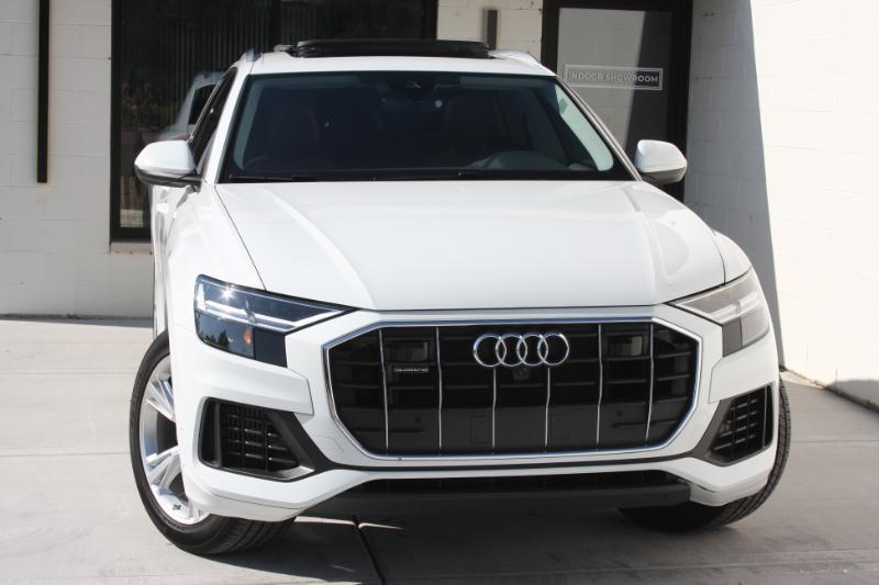 Audi Q8  2022