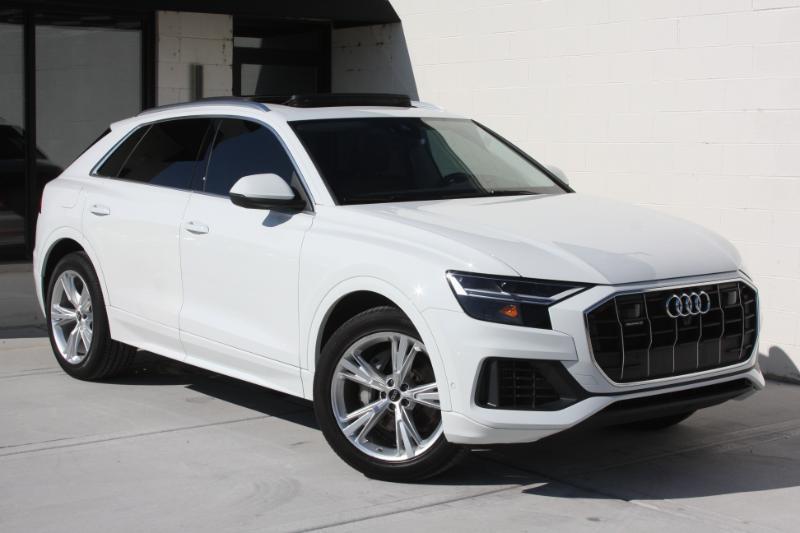 Audi Q8  2022