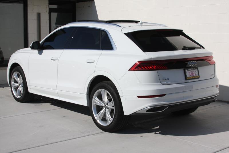 Audi Q8  2022
