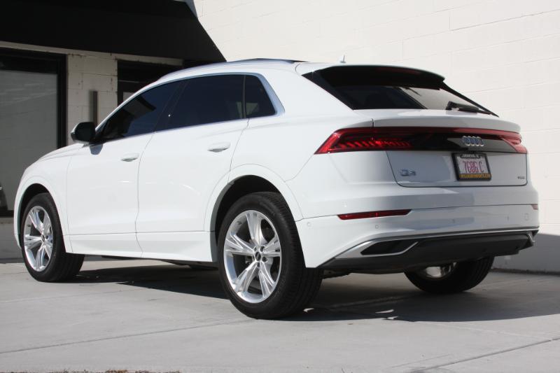 Audi Q8  2022